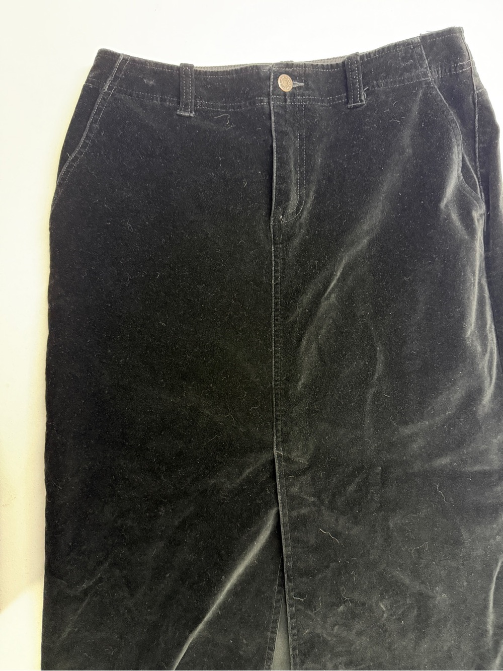 Eddie Bauer Black Velvet Midi Skirt Petite 10 Front Slit Stretch